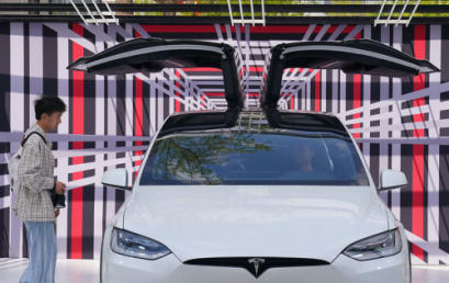 Tesla showcases significant subscription growth, as new automaker brands and models enter the Loopit subscriber network